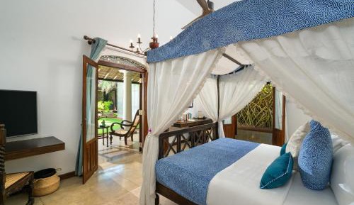 Deluxe Double Room with Sea View - Early Check-in & Late Check-out (12 NOON & 2 PM on Subject to availability), Kids under 5 years stay and dine for FREE & Free Upgrade (on availability)