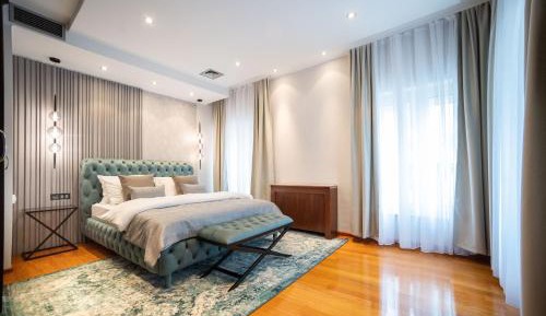 King Room with Spa Bath