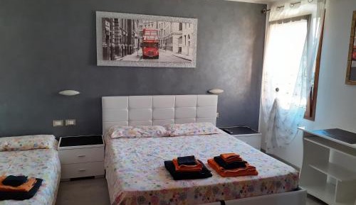 Triple Room with Private Bathroom