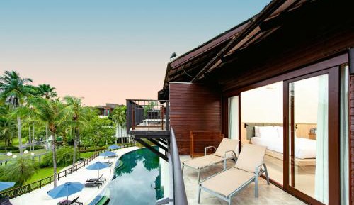Deluxe Partial Sea View Room - Free Mini-bar (Once Per Stay)