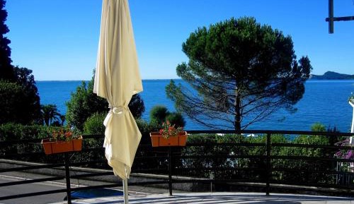 Double Room with Lake View