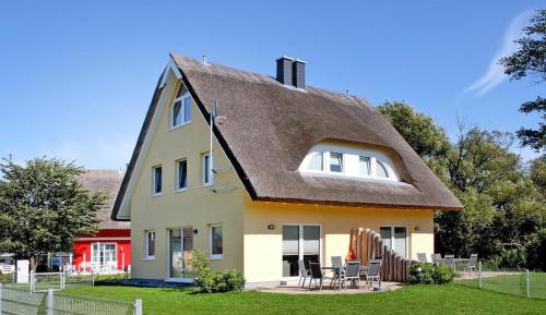 Three-Bedroom Holiday Home 