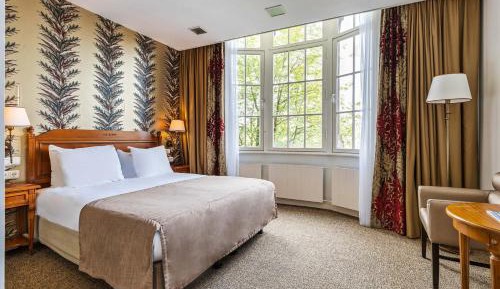 Small Canal View Room