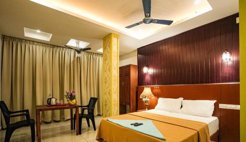 Deluxe Double Room (2 Adults + 1 Child)