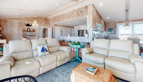 Four bedroom holiday home 