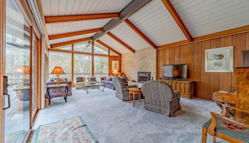 Four bedroom holiday home 
