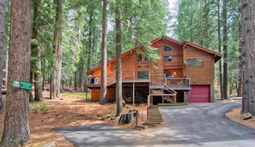 Three-Bedroom Holiday Home 