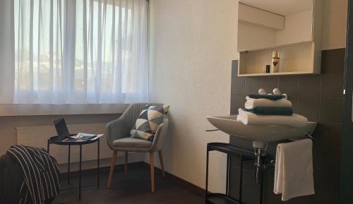 Standard Single Room with Shared Bathroom