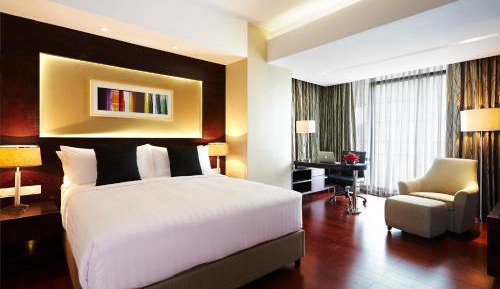 Deluxe King Room