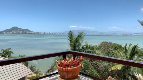 Deluxe Suite with Sea View