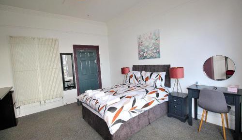 Double Room with Shared Bathroom