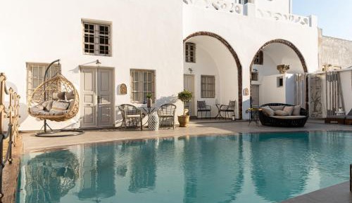 Poolfront Suite