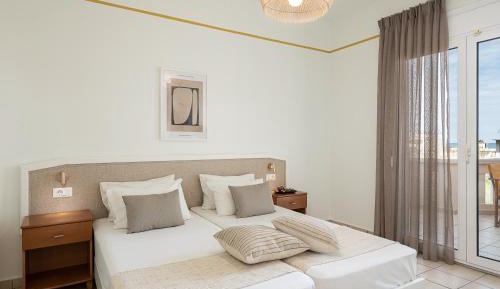 Suite with Pool View