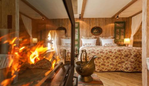 Suite with Garden View, Sauna and Fireplace