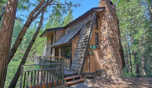 Three-Bedroom Holiday Home 