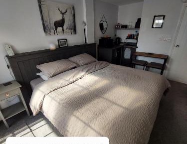 Double or Twin Room with Private Bathroom
