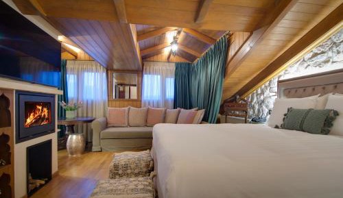 King Room with Lake View
