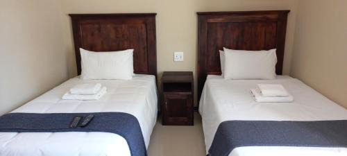 Triple Room with Private Bathroom