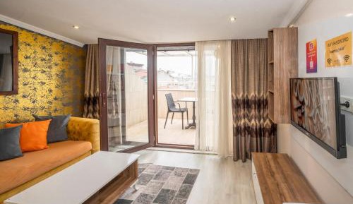 Apartment with Balcony