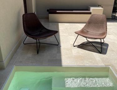 King Room with Spa Bath