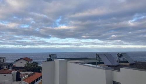 One-Bedroom Apartment with Sea View