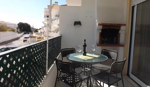 One-Bedroom Apartment (4 Adults)
