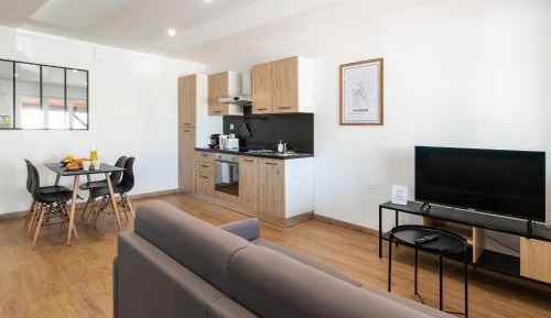 One-Bedroom Apartment