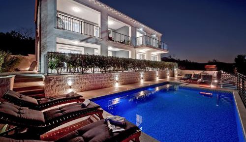 Villa with Sea View