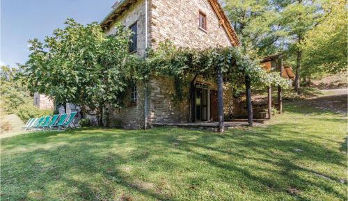 Six-Bedroom Holiday Home
