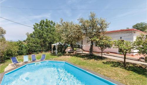 Three-Bedroom Holiday Home 