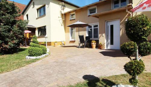 Apartment with Terrace