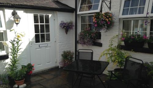 One-Bedroom Cottage