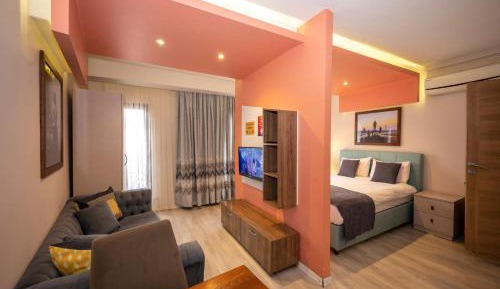 Studio Apartment