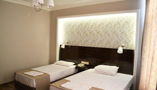 Economy Triple Room