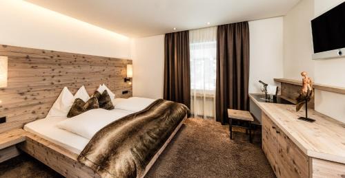 Two Connecting Double Rooms (4 Adults)
