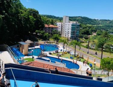 Apartment with Pool View 