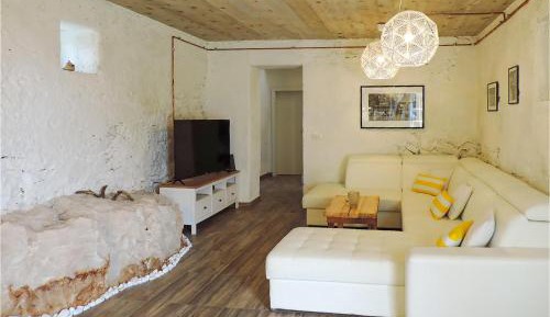 Six-Bedroom Holiday Home