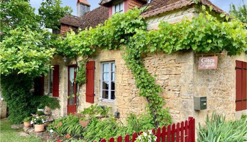 Two-Bedroom Holiday Home
