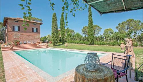 Six-Bedroom Holiday Home