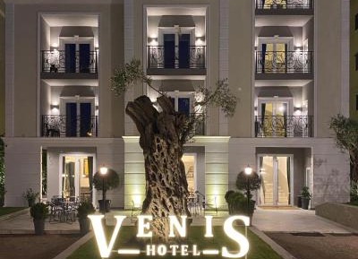 Deluxe Double or Twin Room with Garden View