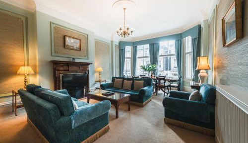 Four-Bedroom Apartment