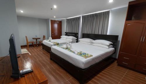 Queen Room