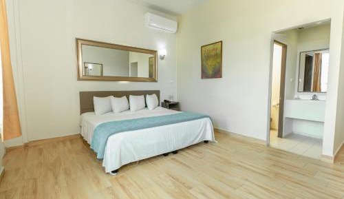 Junior Suite with Balcony