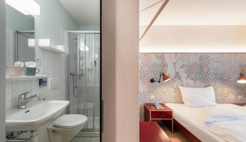 Double Room Street Side