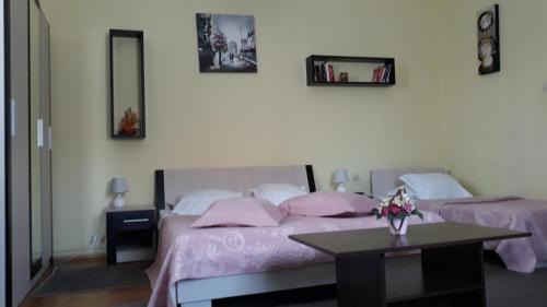 Apartment 3 Adults