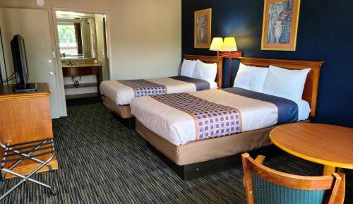 Double Room with Two Double Beds - Smoking