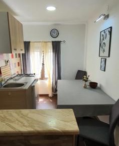 Comfort One-Bedroom Apartment with Balcony and Sea View