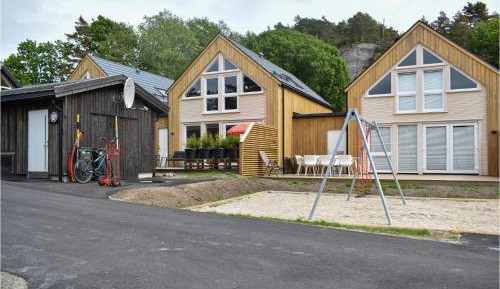 Three-Bedroom Holiday Home 
