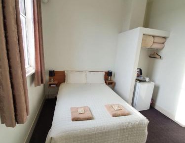 Triple Room with Private Bathroom