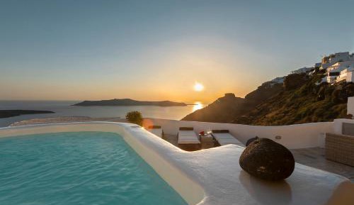 Villa Outdoor Heated Hot Tub with 180° Sea & Sunset View